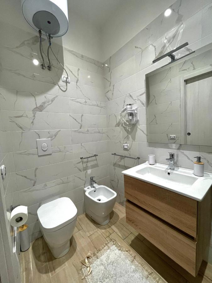 Venezia Rooms Napoli Esterno foto